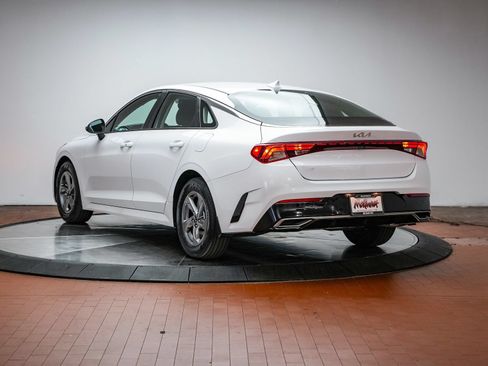 Used 2023 Kia K5 LXS FWD image 2