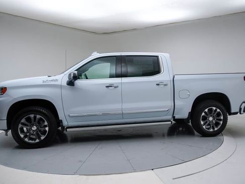New 2026 Chevrolet Silverado 1500 High Country w/ Technology Package AWD/4WD image 3