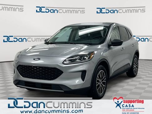 Used 2022 Ford Escape SE FWD image 1