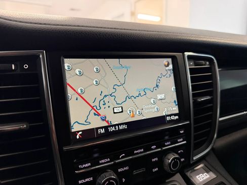 Used 2013 Porsche Panamera 4 Platinum Edition image 13