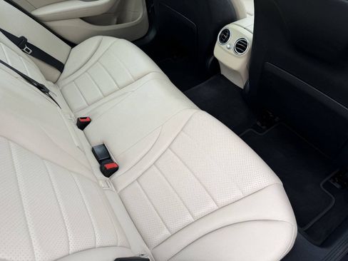 Used 2016 Mercedes-Benz C 300 4MATIC Sedan image 24