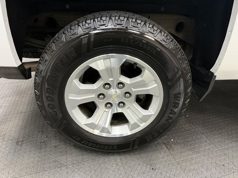 Used 2018 Chevrolet Silverado 1500 LT w/ All Star Edition image 12