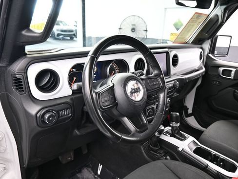 Used 2022 Jeep Wrangler Unlimited Sport AWD/4WD image 10