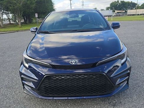 Used 2023 Toyota Corolla SE FWD image 2