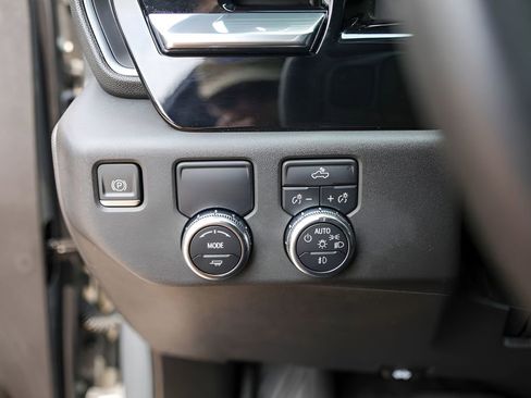 Used 2023 GMC Sierra 1500 Elevation RWD image 18