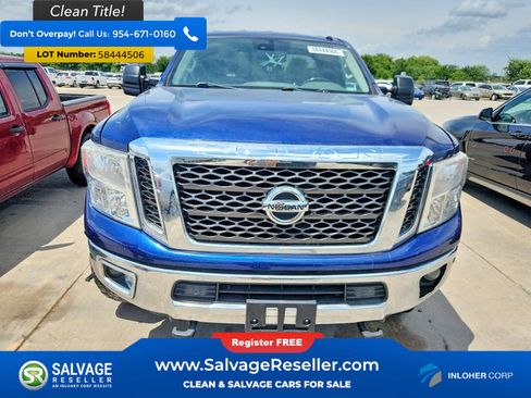 Used 2017 Nissan Titan SV AWD/4WD image 7