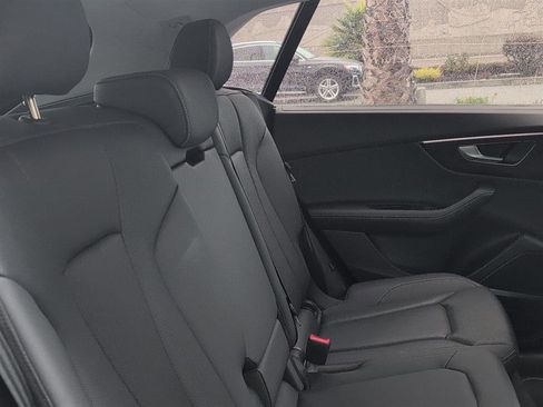 Used 2023 Audi Q8 Premium Plus w/ Premium Plus Package image 12