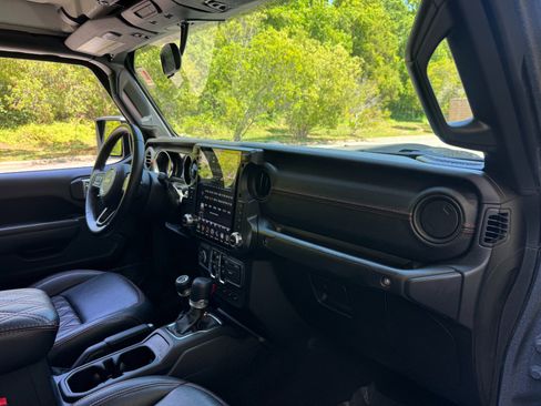 Used 2022 Jeep Gladiator Sport AWD/4WD image 57
