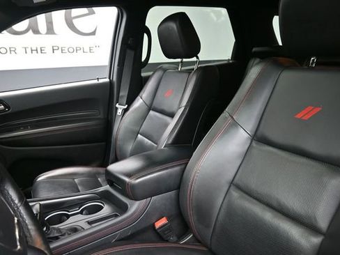 Used 2025 Dodge Durango GT AWD/4WD image 16