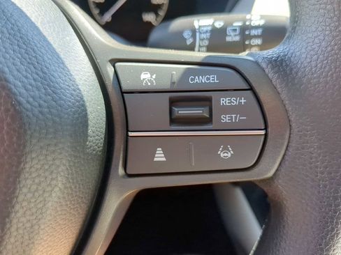 New 2026 Honda HR-V LX image 16