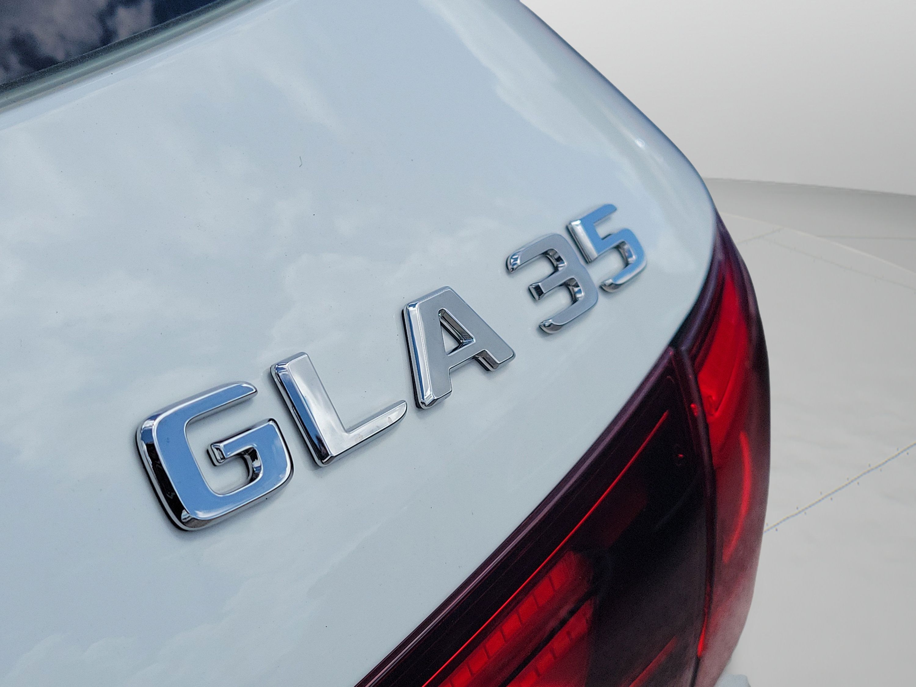 New 2026 Mercedes-Benz GLA 35 AMG 4MATIC image 32