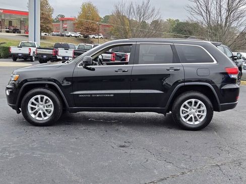 Used 2022 Jeep Grand Cherokee Laredo E w/ Security & Convenience Group image 6