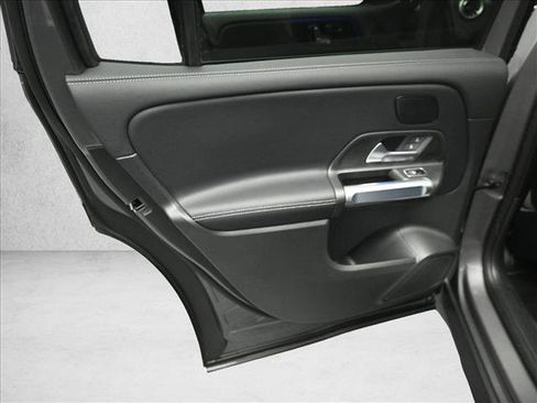 Certified 2026 Mercedes-Benz GLB 250 4MATIC image 21