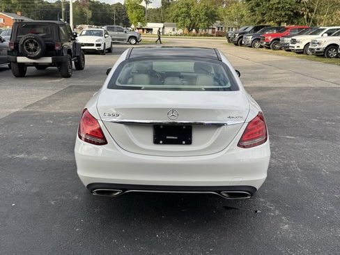 Used 2015 Mercedes-Benz C 300 4MATIC Sedan image 6