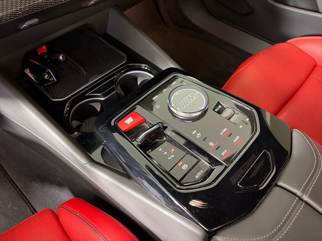 Used 2025 BMW M5 w/ Carbon Package AWD/4WD image 21