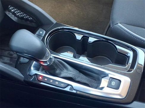 Used 2024 Chevrolet TrailBlazer LT w/ LT Cold Weather Package image 11