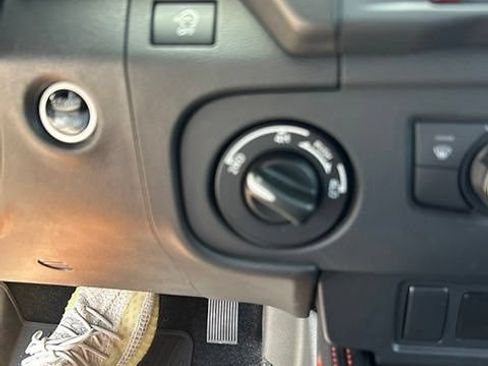 Certified 2025 Nissan Frontier PRO-4X w/ Interior Protection Package AWD/4WD image 20
