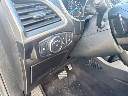 Used 2020 Ford Edge SEL w/ Convenience Package image 24