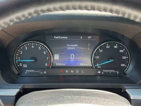 Used 2022 Ford Explorer XLT w/ Equipment Group 202A AWD/4WD image 19