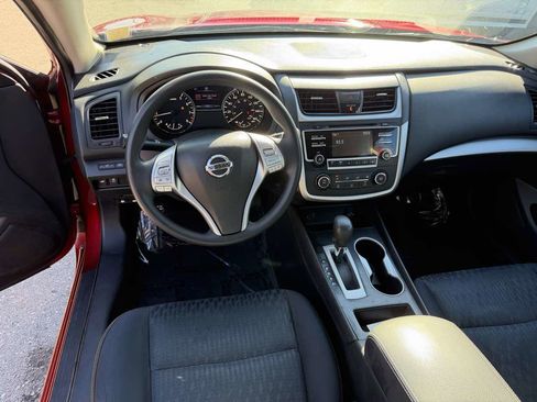 Used 2018 Nissan Altima 2.5 S w/ S Convenience Package image 10