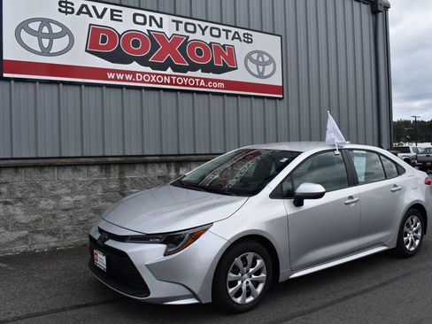 Certified 2026 Toyota Corolla LE FWD image 1