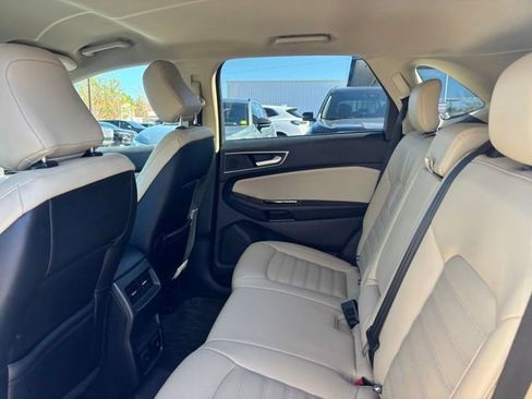 Used 2020 Ford Edge SEL w/ Convenience Package AWD/4WD image 9