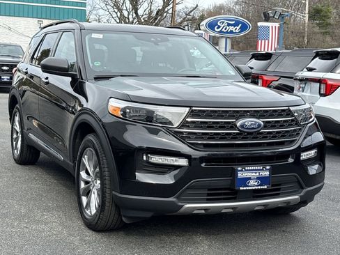 Used 2022 Ford Explorer XLT w/ Equipment Group 202A AWD/4WD image 1