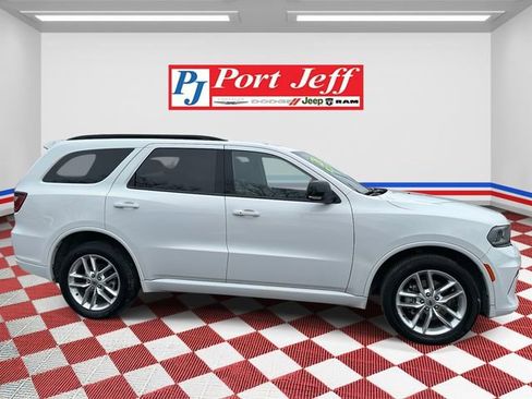 Certified 2024 Dodge Durango GT image 3