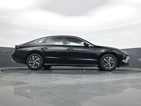 New 2026 Hyundai Sonata Blue FWD image 24