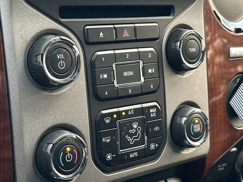 Used 2016 Ford F350 King Ranch w/ King Ranch w/Chrome Package image 28