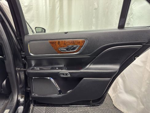 Used 2019 Lincoln Continental AWD w/ Equipment Group 500A image 28