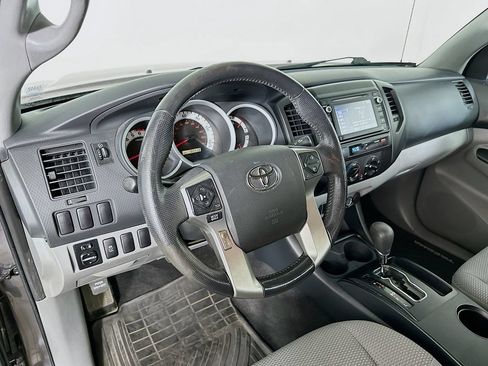 Used 2014 Toyota Tacoma 2WD Access Cab w/ Convenience Package image 9