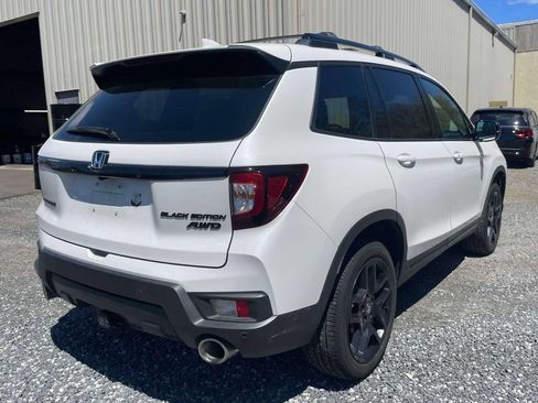 Certified 2025 Honda Passport Black Edition image 5
