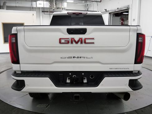 Used 2024 GMC Sierra 2500 Denali w/ Denali Reserve Package AWD/4WD image 6