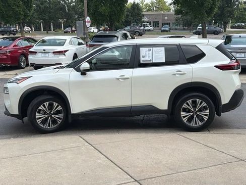 Used 2023 Nissan Rogue SV AWD/4WD image 4