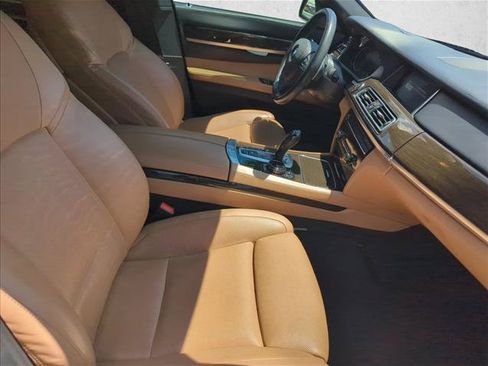 Used 2015 BMW 750i xDrive AWD/4WD image 23