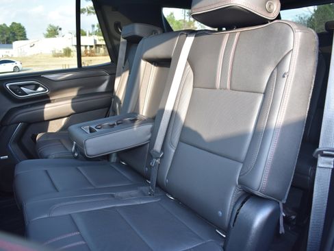 Used 2021 Chevrolet Tahoe RST image 32