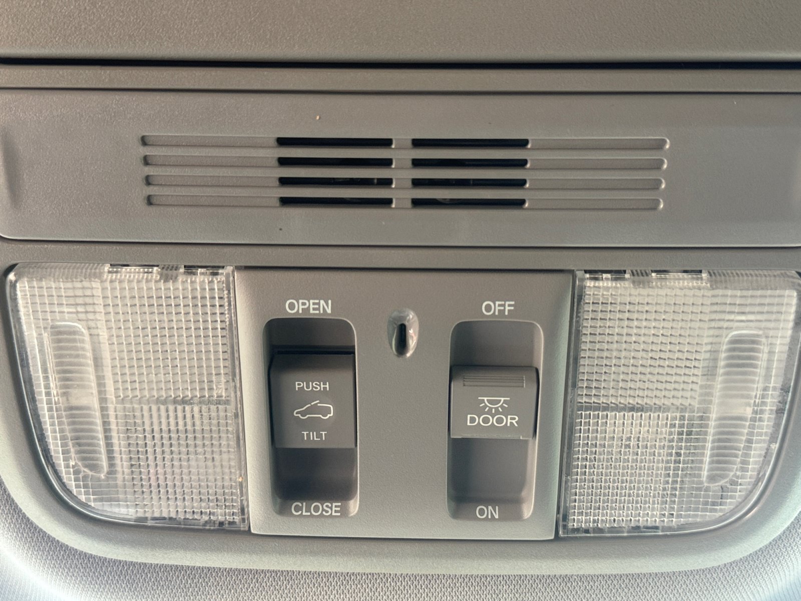 Used 2019 Honda CR-V EX image 16