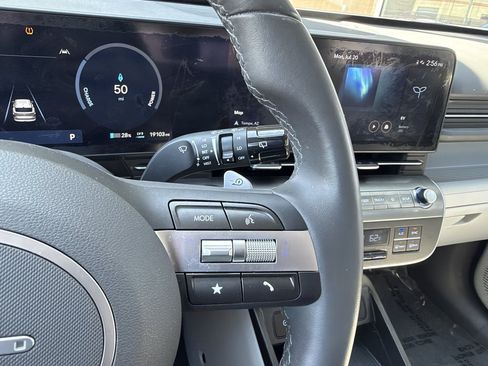 Used 2025 Hyundai Kona SEL FWD image 28