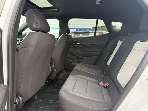 New 2026 Chevrolet Trax RS w/ Sunroof Package FWD image 5