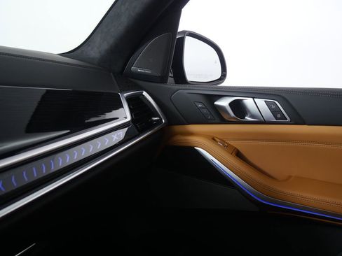 Used 2025 BMW X7 xDrive40i w/ M Sport Package image 34