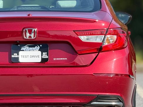 Used 2019 Honda Accord EX image 17