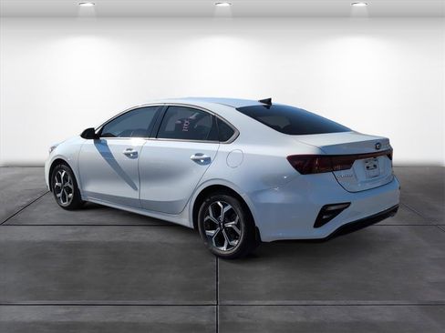 Used 2021 Kia Forte LXS image 3