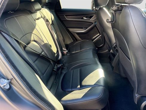 Used 2023 Jaguar F-PACE R-Dynamic S image 28