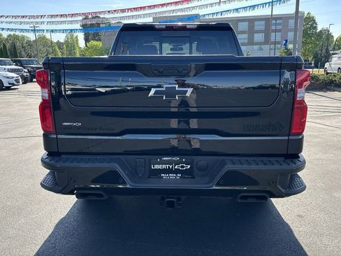 Certified 2025 Chevrolet Silverado 1500 High Country w/ Midnight Edition AWD/4WD image 7
