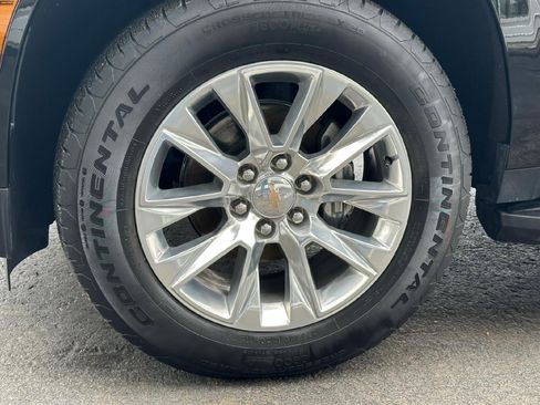 Certified 2025 Chevrolet Suburban Premier image 61