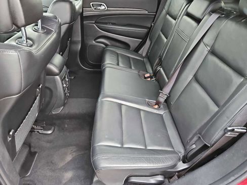 Used 2022 Jeep Grand Cherokee Limited image 21