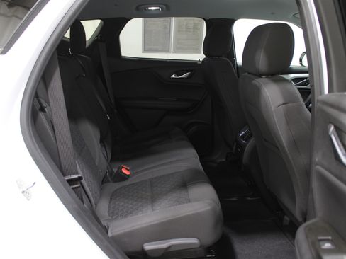 Used 2021 Chevrolet Blazer LT image 29