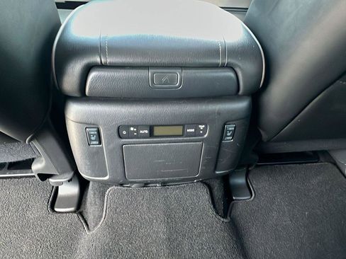 Used 2022 Nissan Armada Platinum w/ Captain's Chairs Package AWD/4WD image 23