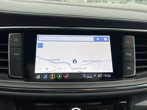 Used 2023 Buick Enclave Premium image 17